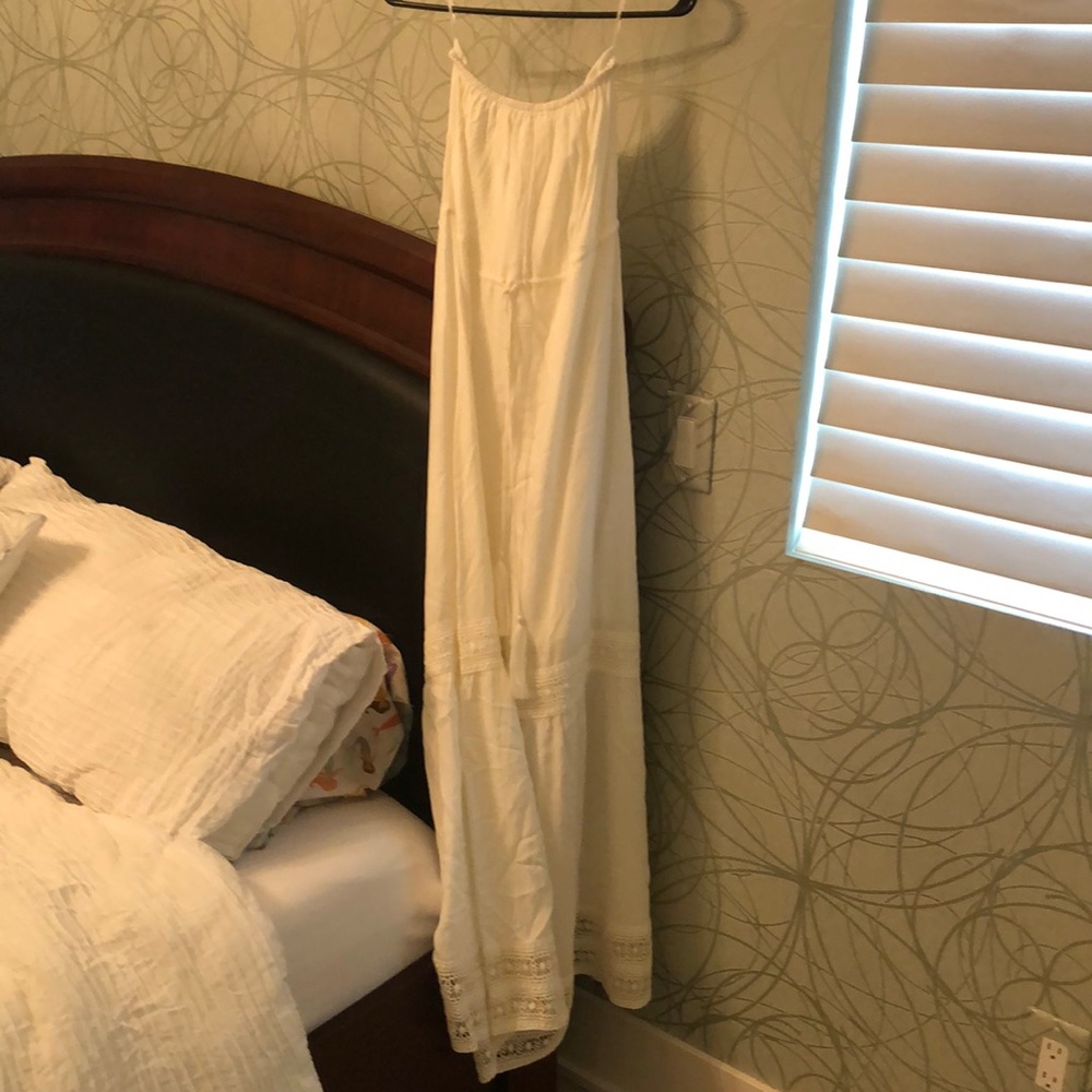 Lovestitch Maxi white dress